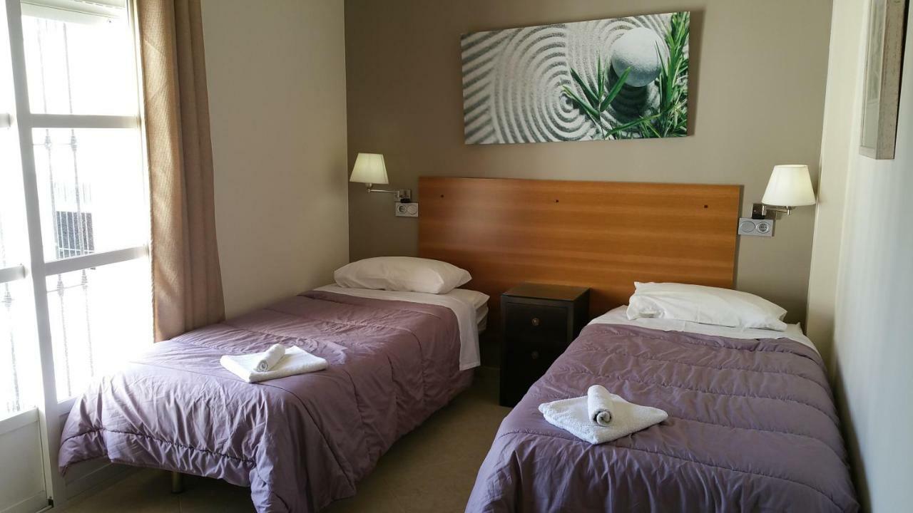Sotel Valle Guadiaro ปูเอร์โบล นูเอโว เด กัวเดียโร ภายนอก รูปภาพ